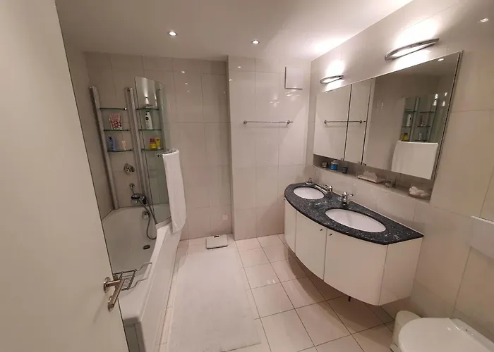 Apartment Kinsella By Interhome