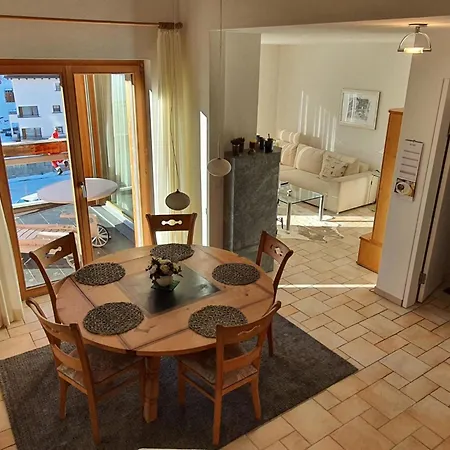 アパート Kinsella By Interhome